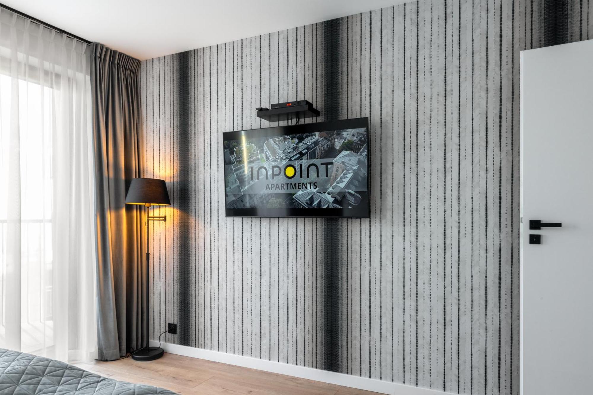 Inpoint Drive Inn - Stay&Park Free Krakow Bilik gambar